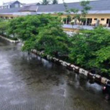 Uni Beach Hotel Pangandaran Extérieur photo